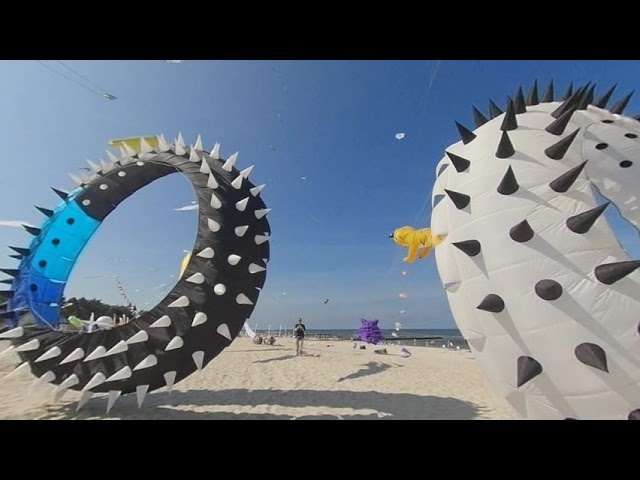 VR 360 Kite Festival International Leba Poland Baltic sea 180 3D 8K 3D footage