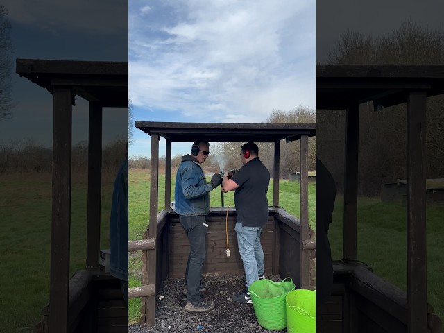 Shooting two clays in a row with shotgun