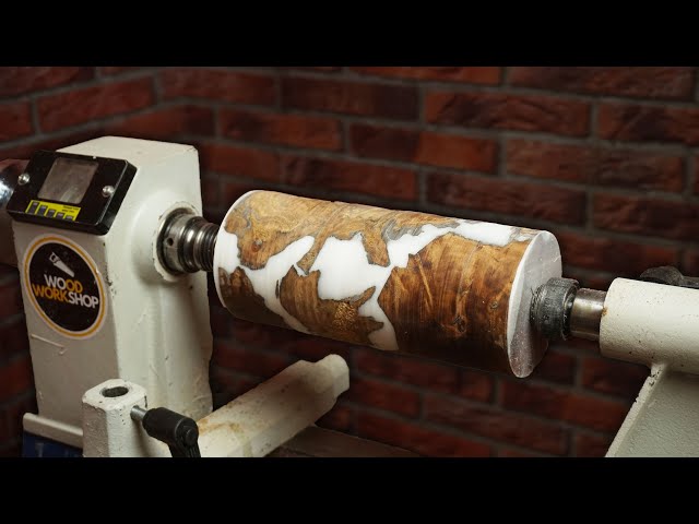 Woodturning a Marmoreal Goblet