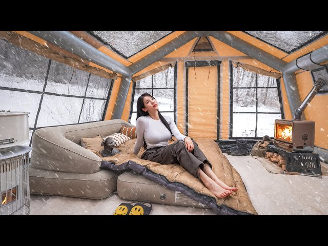 ❄️SNOW CAMPING WITH A GIANT AIR TENT