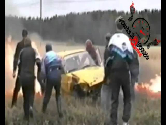 27 RALLY BIG CRASH