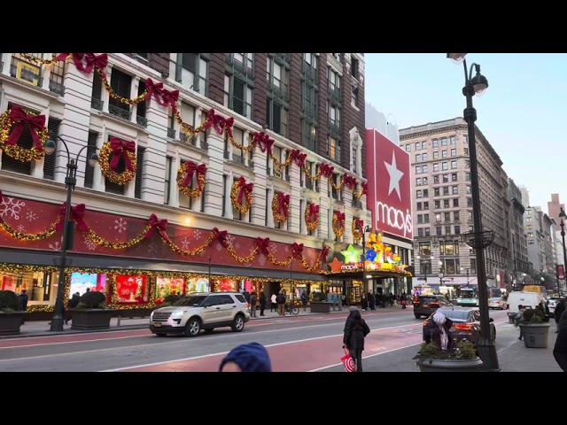 Toys R Us Macy’s after new year’s