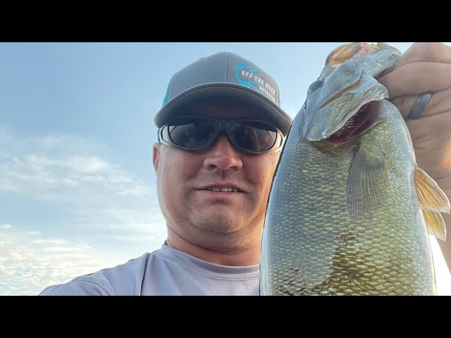 Catching Largemouth with a Frog & Smallmouth with a Wacky Rig!