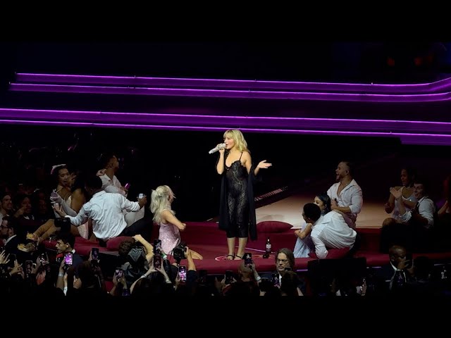 Mamma Mia (ABBA Cover) - Sabrina Carpenter: Short n’ Sweet Tour 2024 [LIVE]