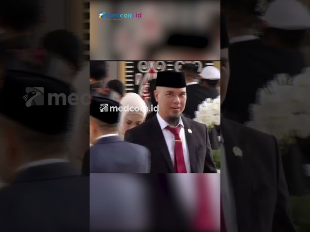 MOMEN AHMAD DHANI DAN MULAN JAMEELA TIBA DI GEDUNG DPR RI