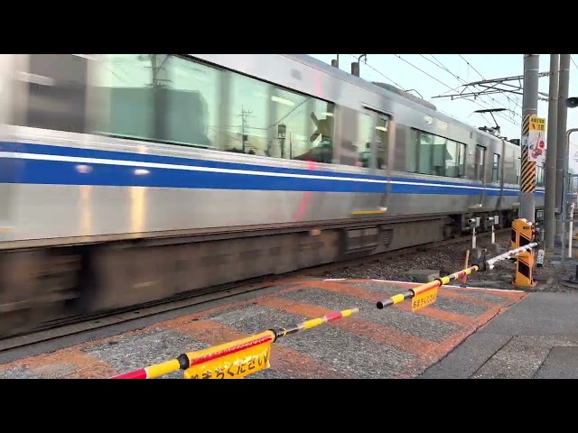 Train crossing on the Hokuriku Main Line