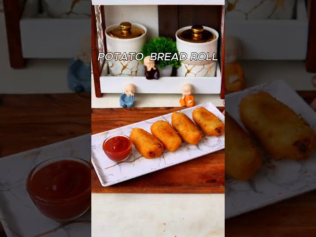 Trending potato bread roll recipe #shorts #crispy #recipe #bread #samosa #potato #breadrolls