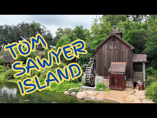 It's closing FOREVER!! Should you visit Tom Sawyer Island??