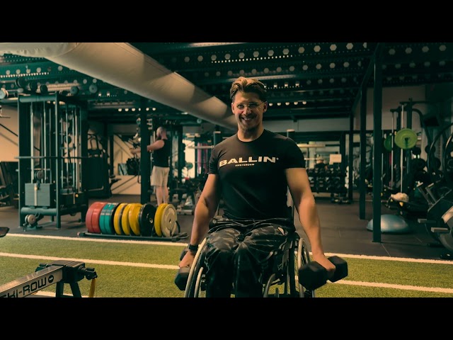 Unstoppable: My Journey to Fitness in a Wheelchair 🚀💪