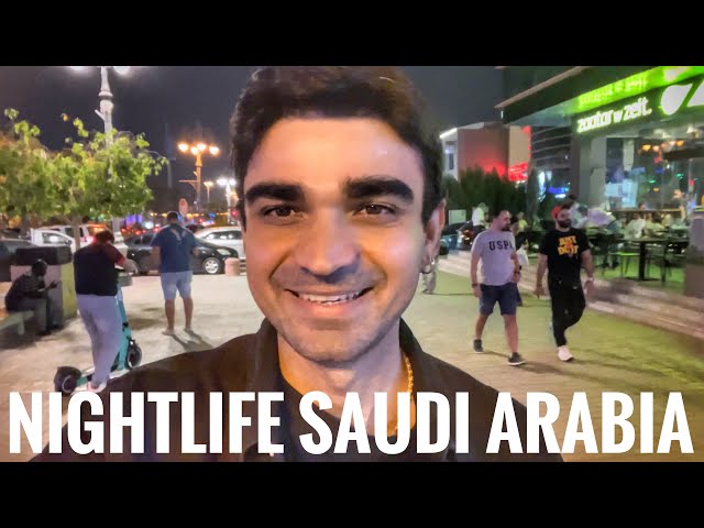 NIGHTLIFE IN SAUDI ARABIA 🇸🇦- Indian #babakaranveer in Riyadh