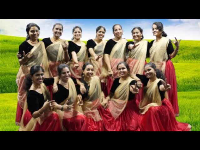 Adipoli fusion dance by teachers... Dance dhamakka #dance #dancediaries #treanding #aajanachle