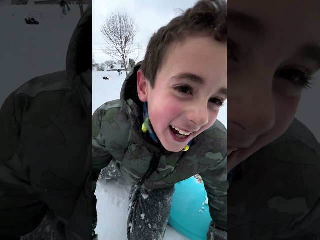 Sledding Vlog ❄️ #sundayfunday #minivlog #familyvlog