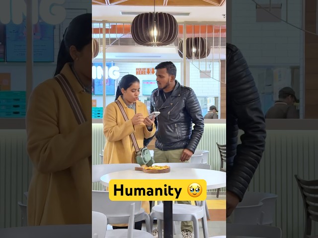 Humanity 🥹 @bindu9315 #shorts #viralshorts #shortsfeed #humanity #tranding #youtubeshorts #yt