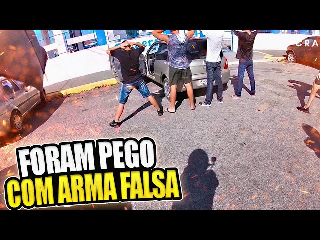 Os Enquadros Mais Sinistros do Brasil - Arma Falsa no Corsa! (EP.07)