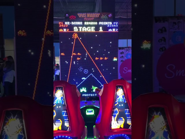 Space Invaders at Thrill Factory #arcade #games #shorts