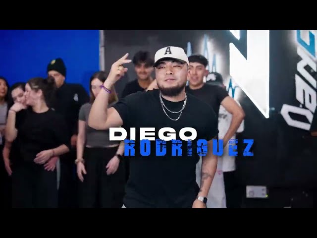 NUEVAYoL - @BadBunnyPR // Coreográfia: Diego Rodriguez