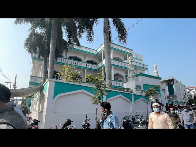 Aftari ki dawat jama masjid Munshi puliya ￼Lucknow