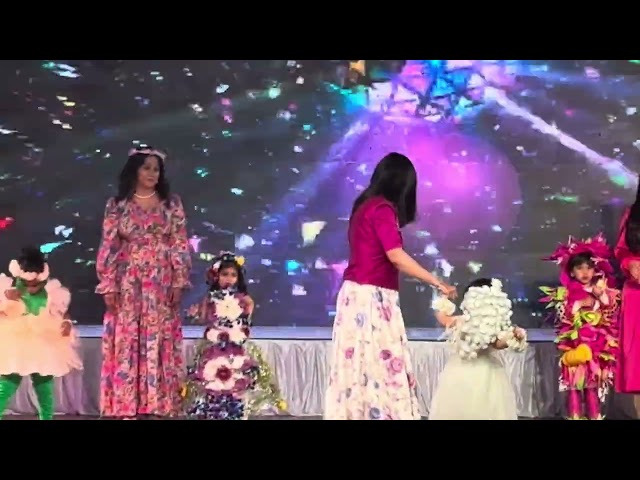 Tuktuk ramp walk with mumma (TUKTUK-kaira singh )#cutebabies  #shortsviral #rampwalk #cutebaby