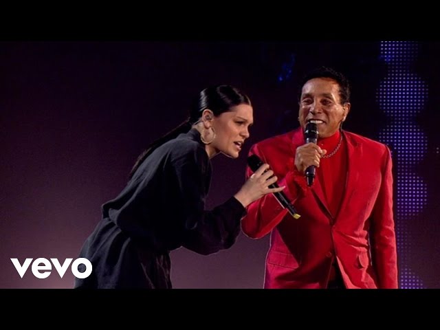 Smokey Robinson, Jessie J - Cruisin' (Live At Edinburgh Castle/2014)