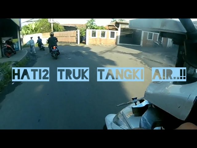 #VR - Di #Jalan #Kecil #Hati2 #Truk #Tangki #Air Yang Lagi Isi !!! #Cimahi #Bandung #360