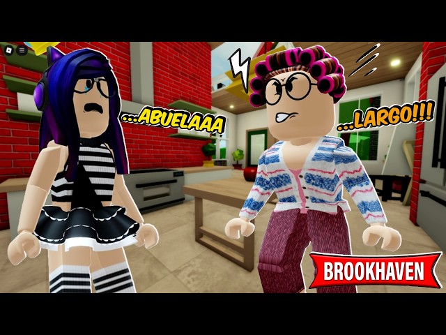 LA ABUELA LUCHA ME CORRE DE SU CASA en BROOKHAVEN | Kori Roblox