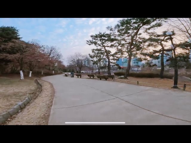 [5.7K] [360VR] Walking in the olympic park seoul korea Insta360 One X