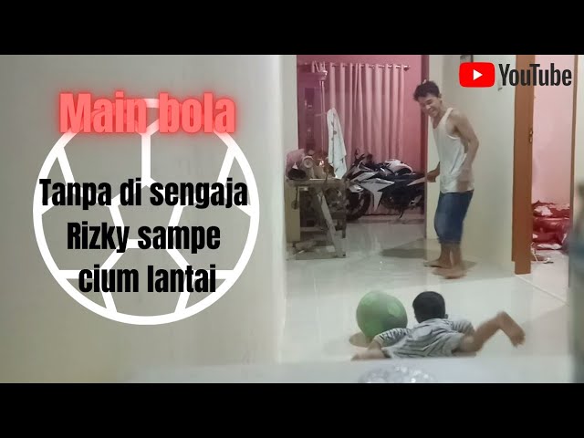 Main Bola ⚽🏃,tanpa disengaja Rizky sampe cium lantai 🏠😭