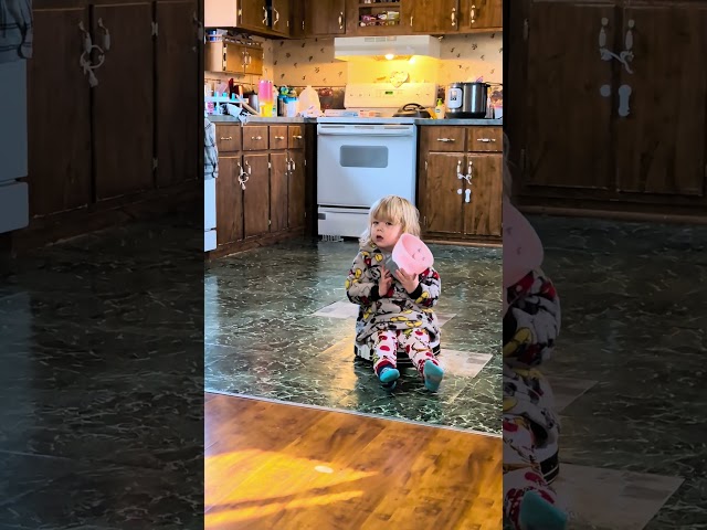 #viral #tiktok #viralvideo #youtube #youtubeshorts #facebook #son #robot #vaccum #funny