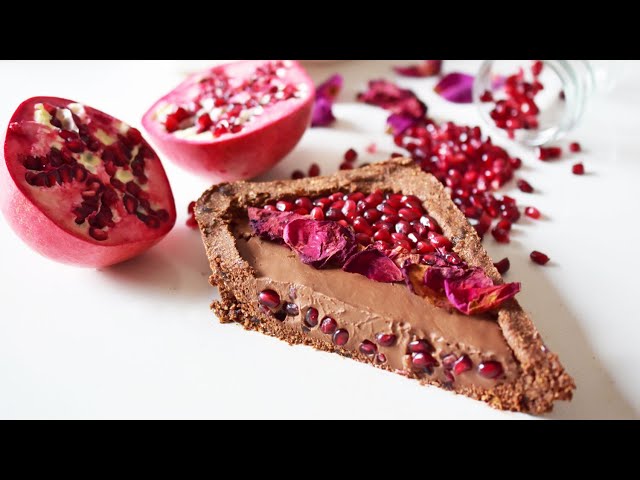 BEST Healthy Chocolate Mousse Tart | 5 Ingredients | Vegan