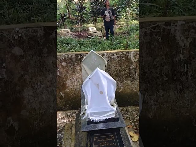 penembahaan makam gunung ceremai yg sangat mistiss