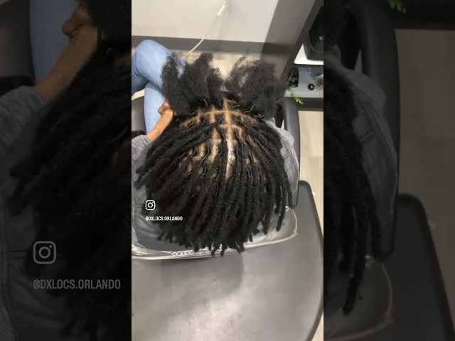 Small Instant locs 😍