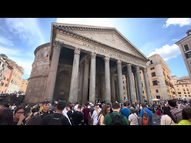 Outside the Pantheon in Rome Italy 🇮🇹