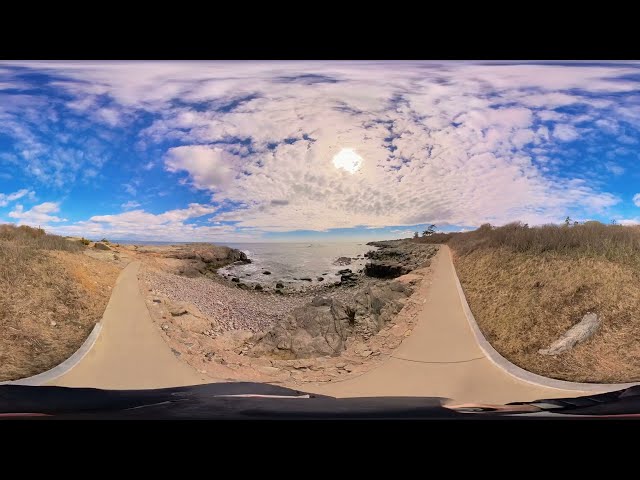 Newport Cliff Walker: 4K 360, From Midway ledge along the ocean To Ledge Rd. Sunny warm day/