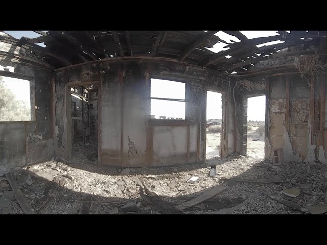 🏚️ 360° VR Abandoned House in the Desert | Creepy Forgotten Places