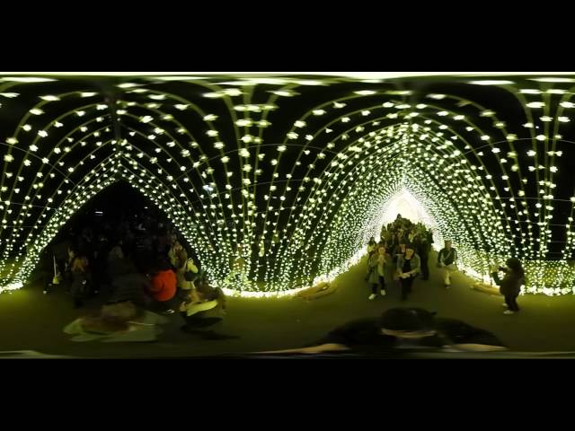 360 degree Vivid Sydney - Cathedral of Lights