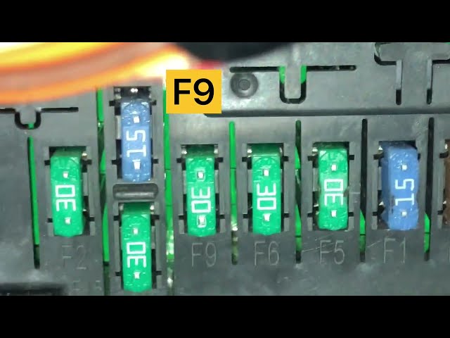 Peugeot 308 Cigarette Lighter Fuse Replacement - Easy DIY Guide