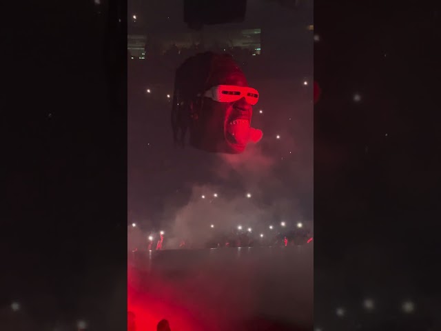 Big Head of Travis Scott at drake concert