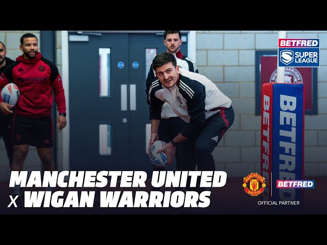 Manchester United x Wigan Warriors | Betfred Super League champions teach United stars rugby league