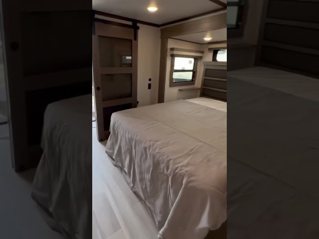 New 3 BEDROOM 2 Full Bath 5th Wheel RV!😮