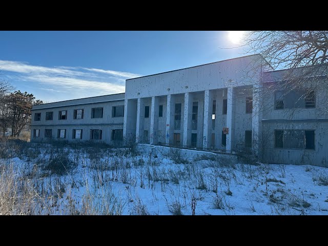 Creepy ABANDONED insane asylum deep in the woods! **abandoned for 25 years!**