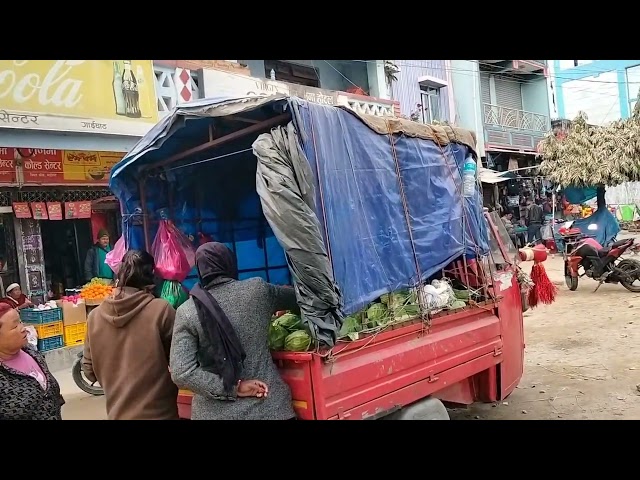 Unique Way to Sell Veggies in Gaighat