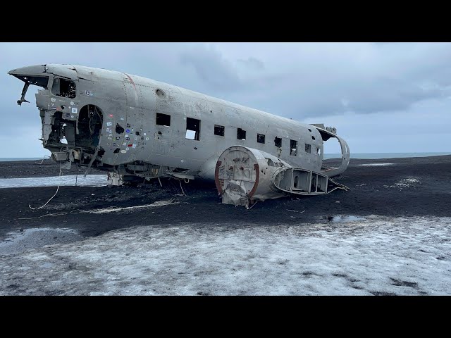 Wrecked DC3 plane in Iceland