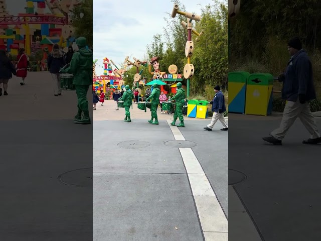 Green Army Men Disney Parade #shorts