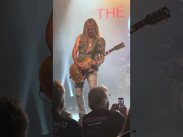 Doug Aldrich "Slide It In Solo" 8-23-23 at The Landis Theater in Vineland, NJ