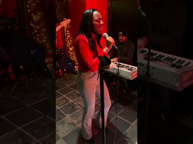 My First Live Performance at Kat's Cafe - 'Sweet Thang' @iamtyraalexx