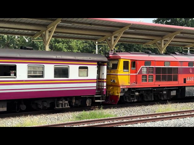 SRT 251 Thonburi - Prachuap stopping in Ban Pong 12 Oct 2024