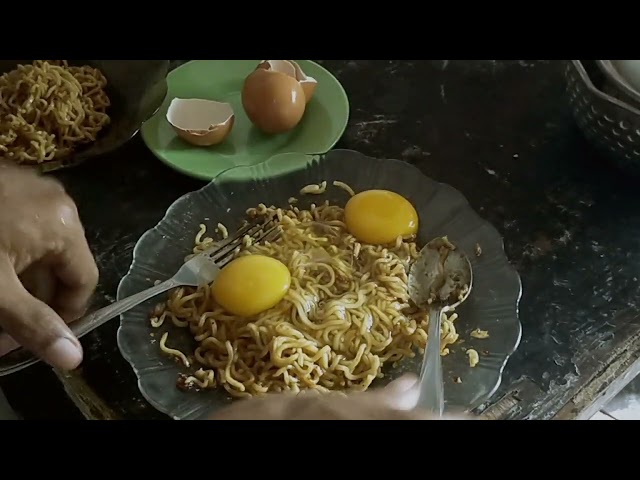 RESEP SPAGETTI MIE TELUR LEGEND, MAKANAN BEKEL SEKOLAH BUATAN EMAK TAHUN 90 AN