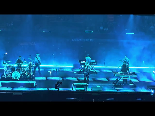 Linkin Park - Breaking The Habbit -Short(Live at Kia Forum 09/11/2024)#fromzeroworldtour #linkinpark