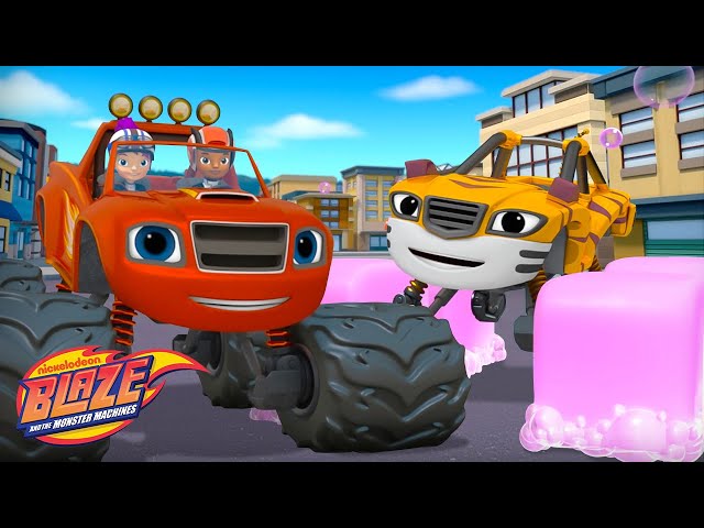 Blaze's SILLY Tire Rescue! 🛞🐰🎈🧼 w/ Starla, Stripes & Darington | Blaze and the Monster Machines