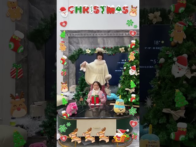 [Douluo Dalu] Tang Laoliu's Dress-Up Show, The Christmas Princess Dress Is So Beautiful! #funny #唐舞桐